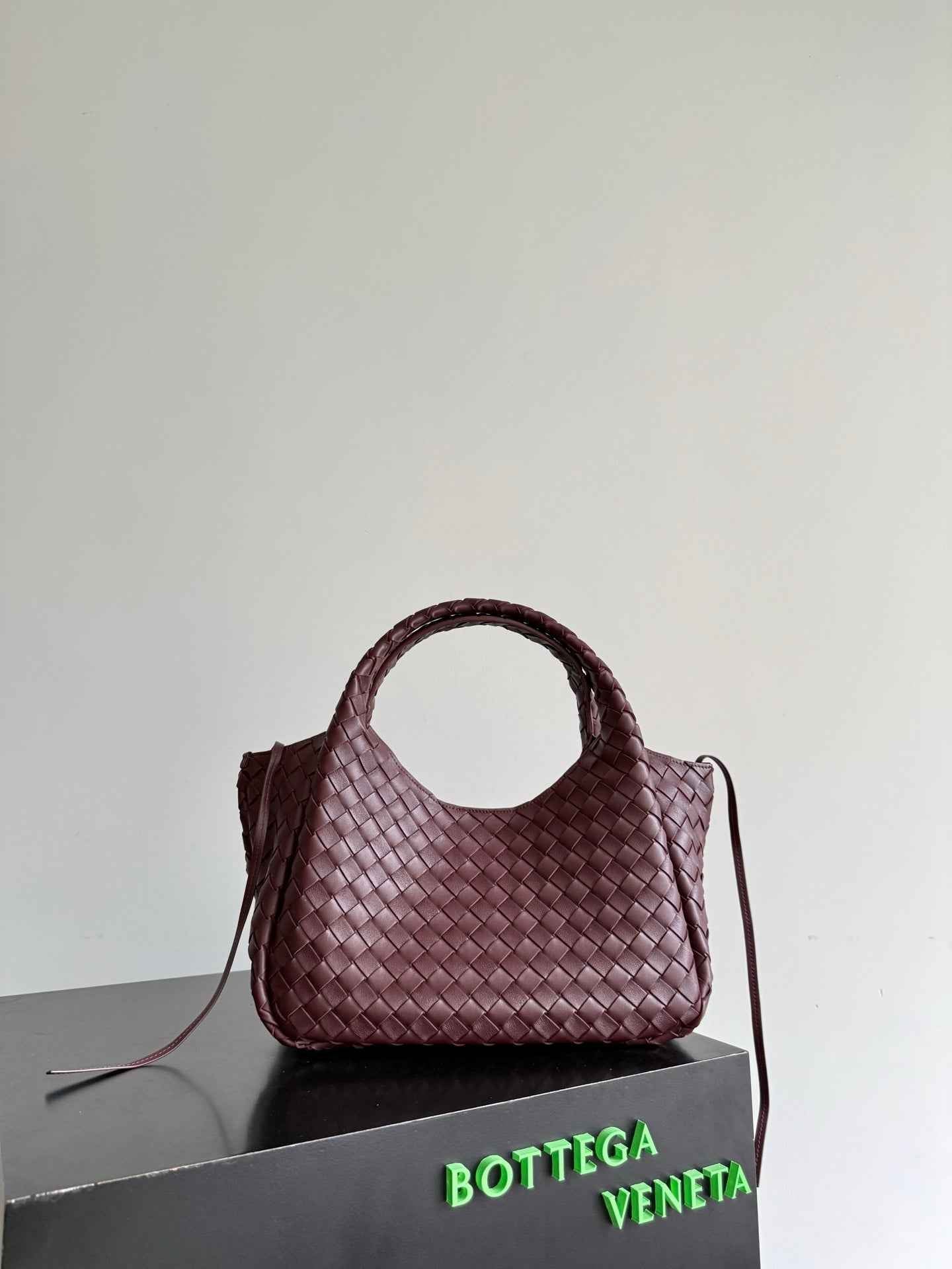 Bottega Veneta Medium Campana Bag 844249 in Wine Red