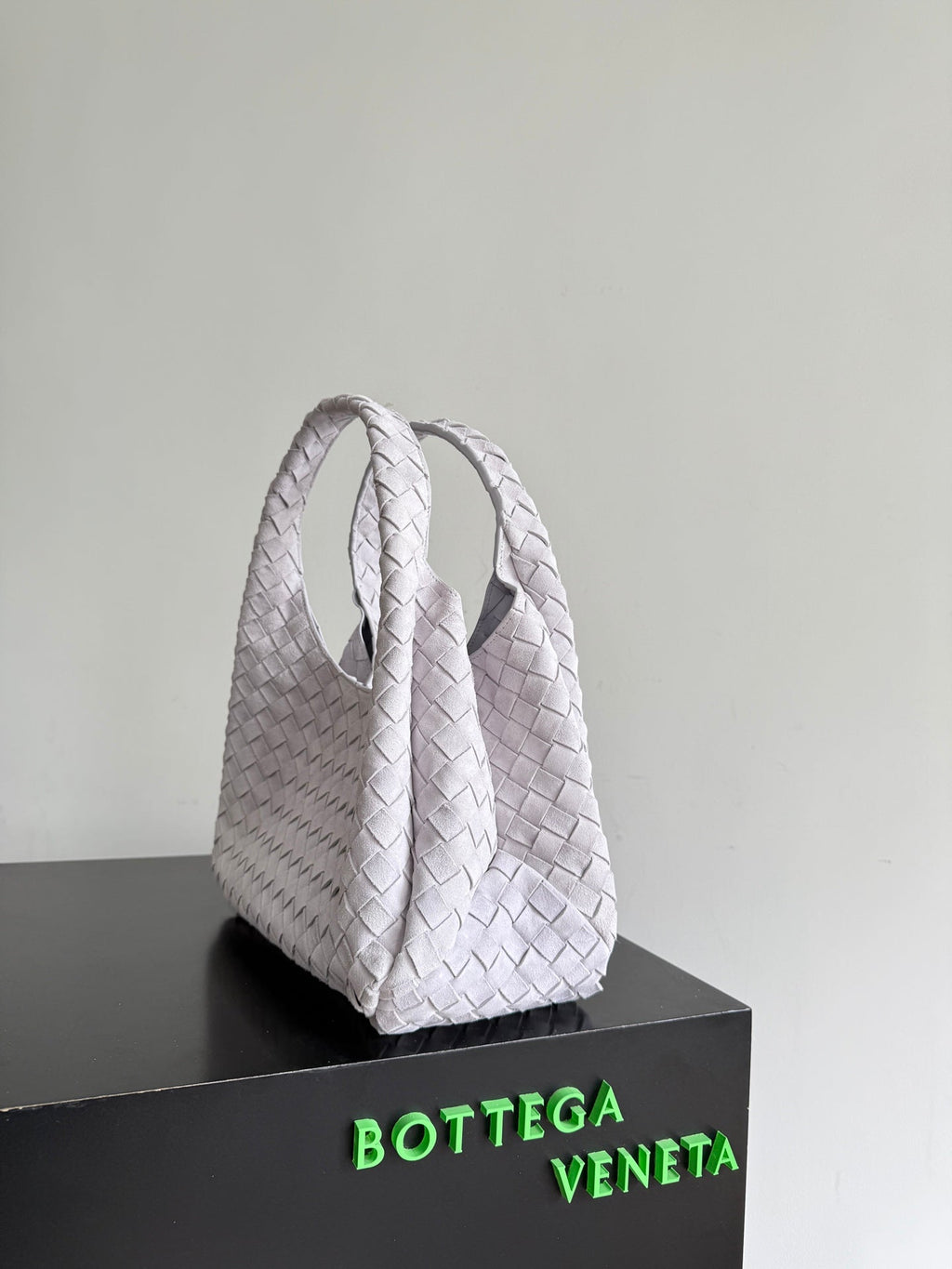 Bottega Veneta Medium Campana Bag 844249 in Suede Beige