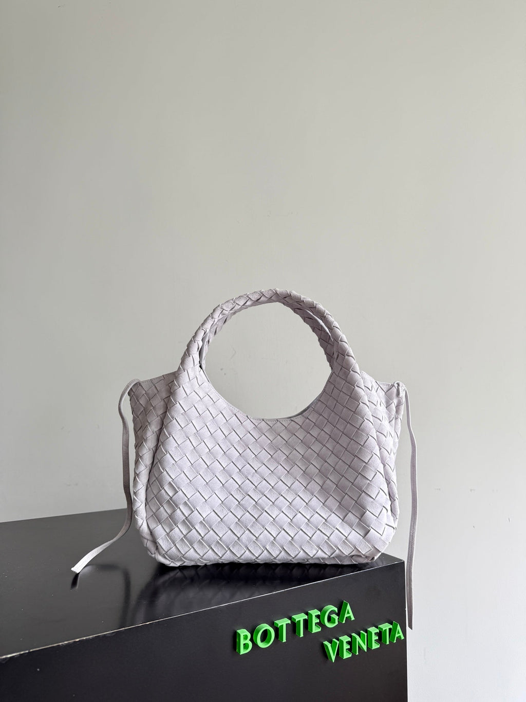 Bottega Veneta Medium Campana Bag 844249 in Suede Beige