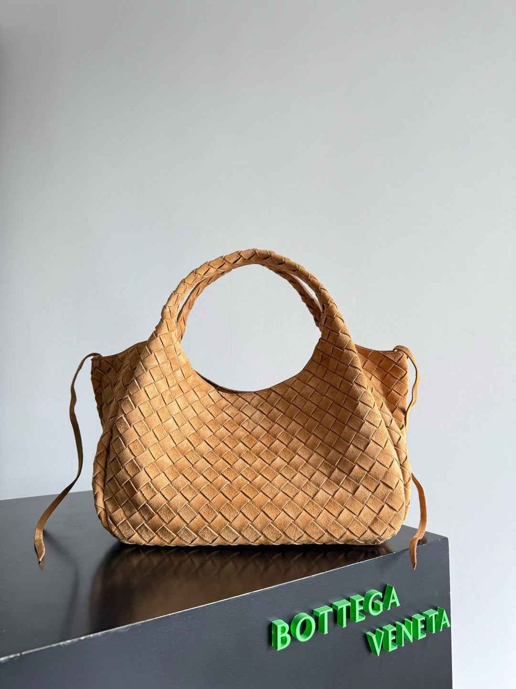 Bottega Veneta Medium Campana Bag 844249 in Suede Brown