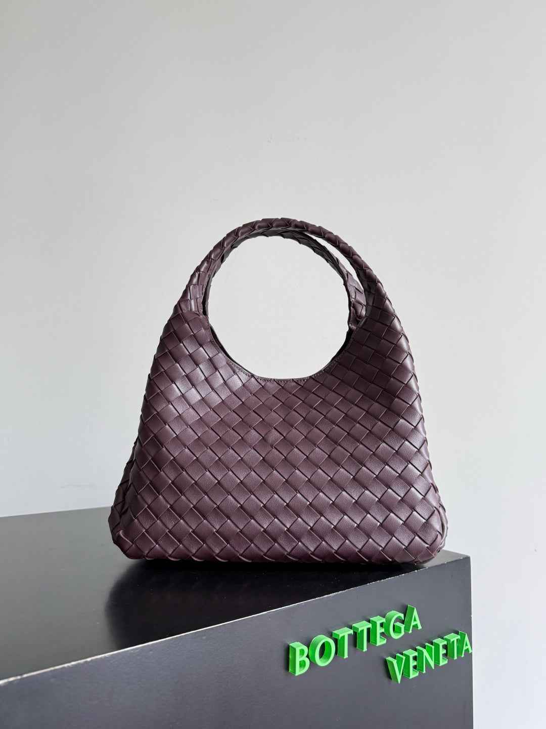 Bottega Veneta Medium Campana Bag 844249 in Dark Red