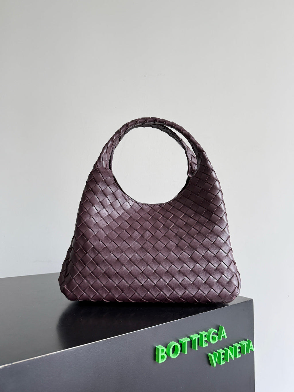 Bottega Veneta Medium Campana Bag 844249 in Dark Red