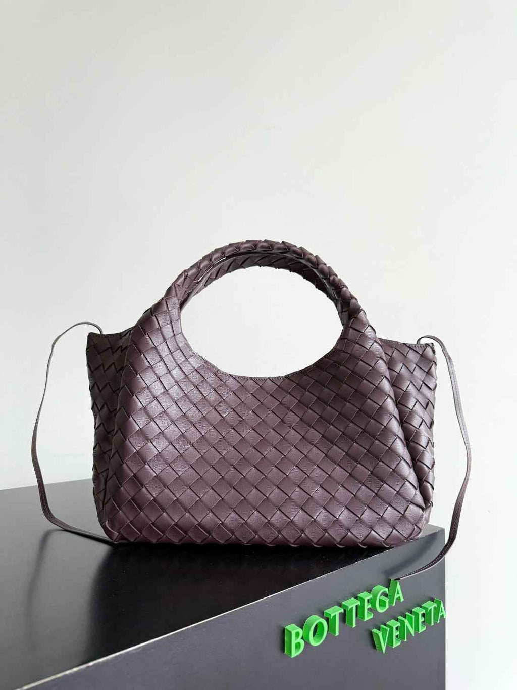 Bottega Veneta Medium Campana Bag 844249 in Dark Red