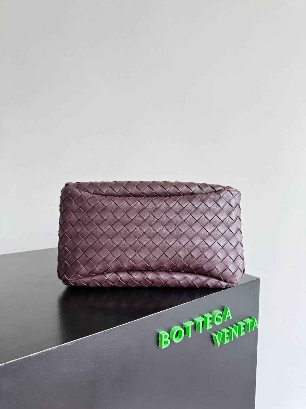 Bottega Veneta Medium Campana Bag 844249 in Dark Red