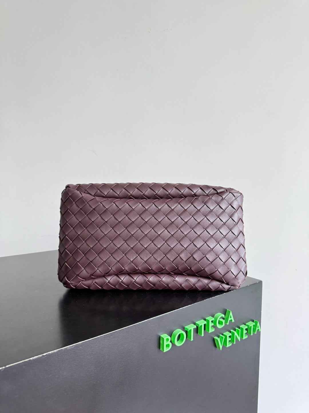 Bottega Veneta Medium Campana Bag 844249 in Dark Red