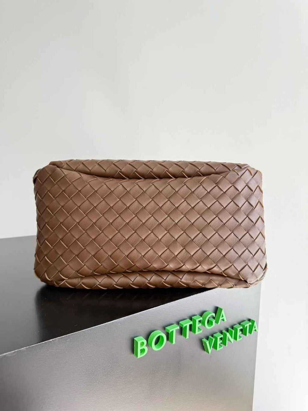 Bottega Veneta Medium Campana Bag 844249 in Brown