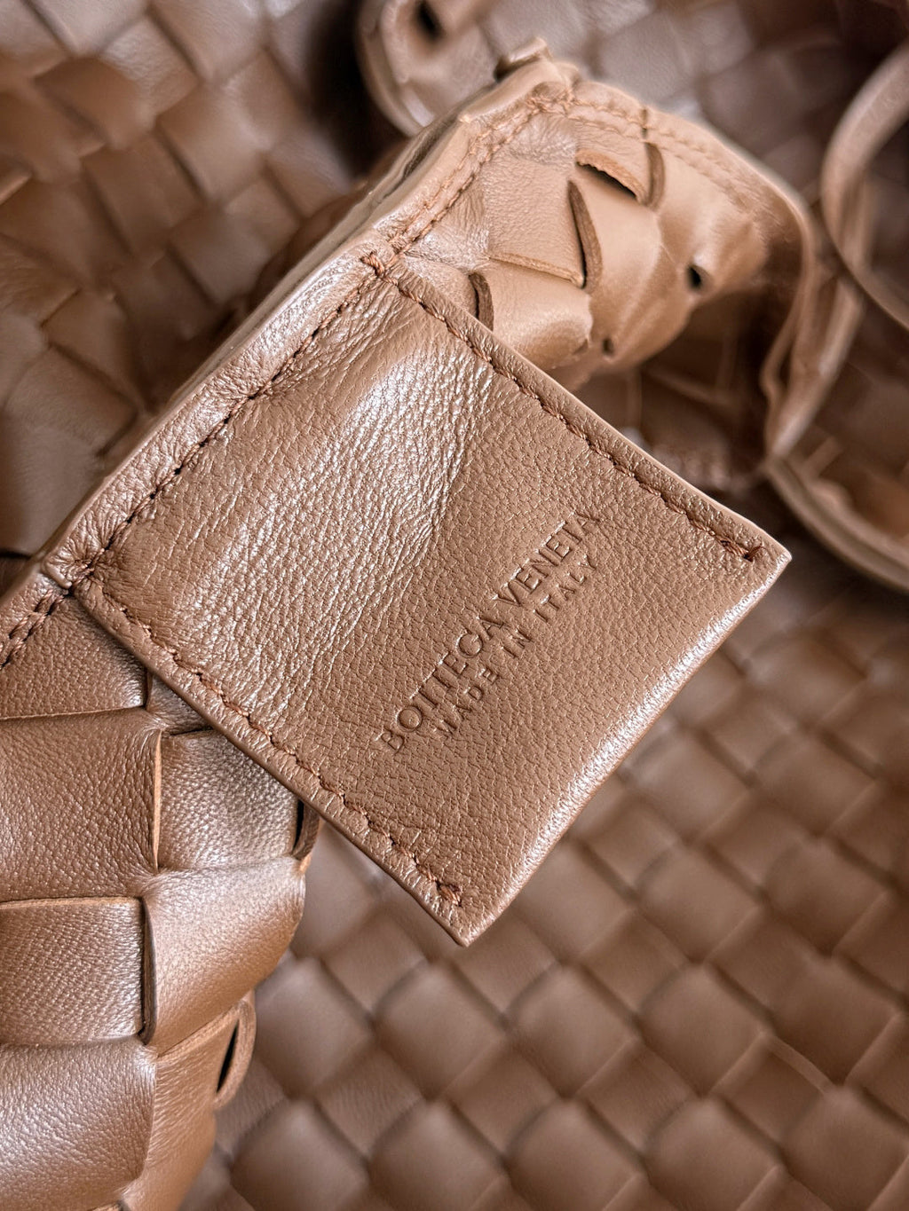Bottega Veneta Medium Campana Bag 844249 in Brown