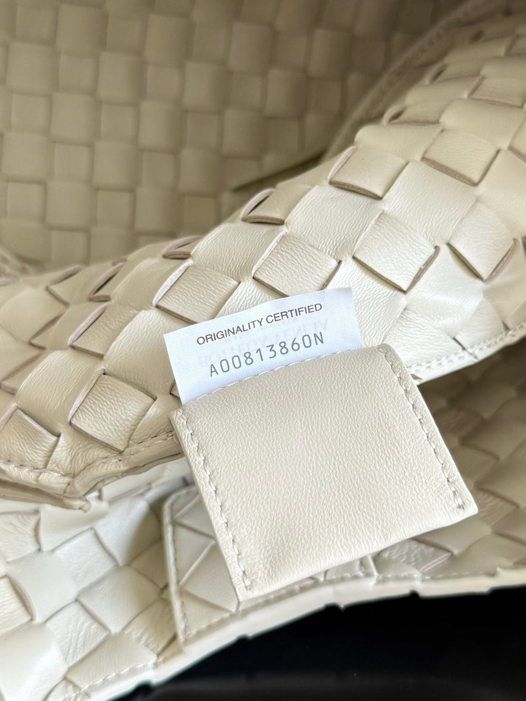 Bottega Veneta Medium Campana Bag 844249 in Beige