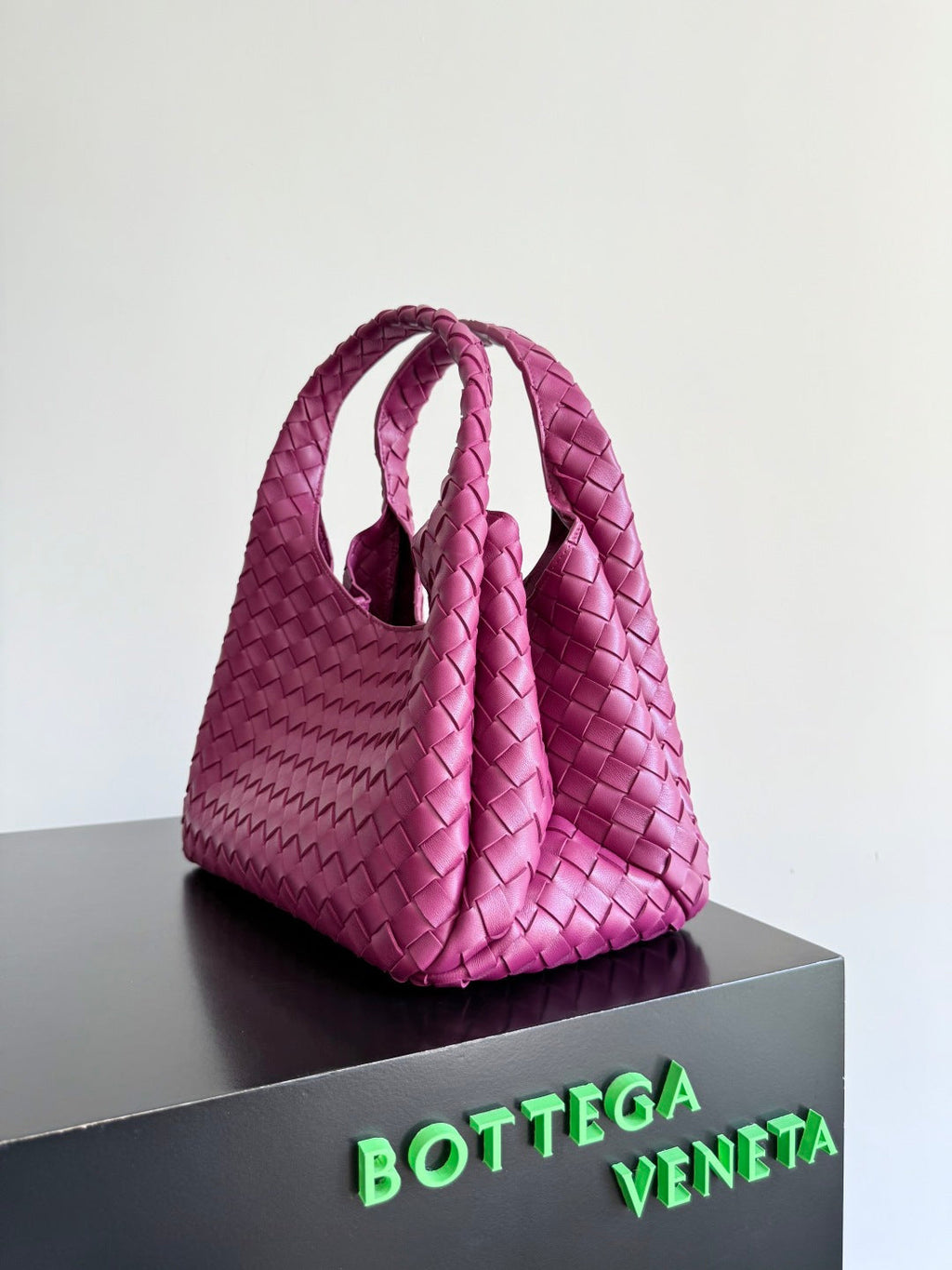 Bottega Veneta Medium Campana Bag 844249 in Purple
