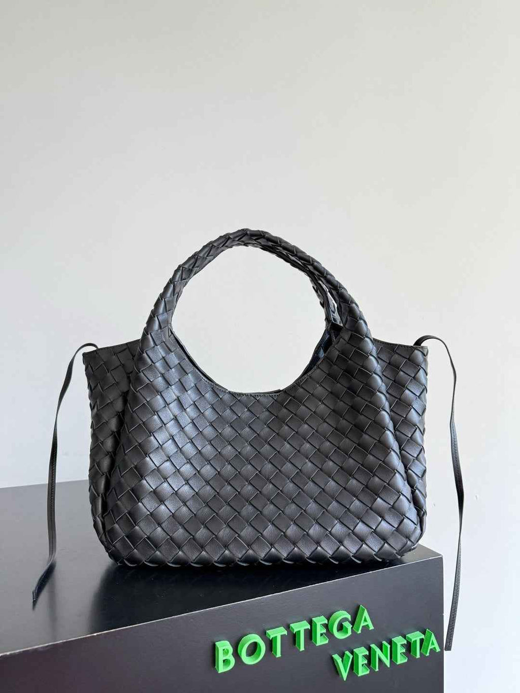 Bottega Veneta Medium Campana Bag 844249 in Black