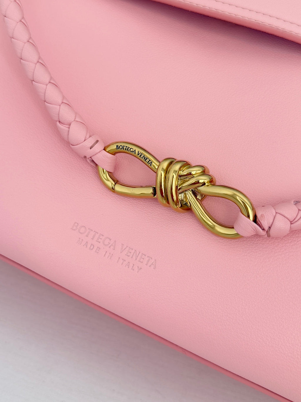 Bottega Veneta Medium Ciao Ciao 817231 in Pink Calfskin