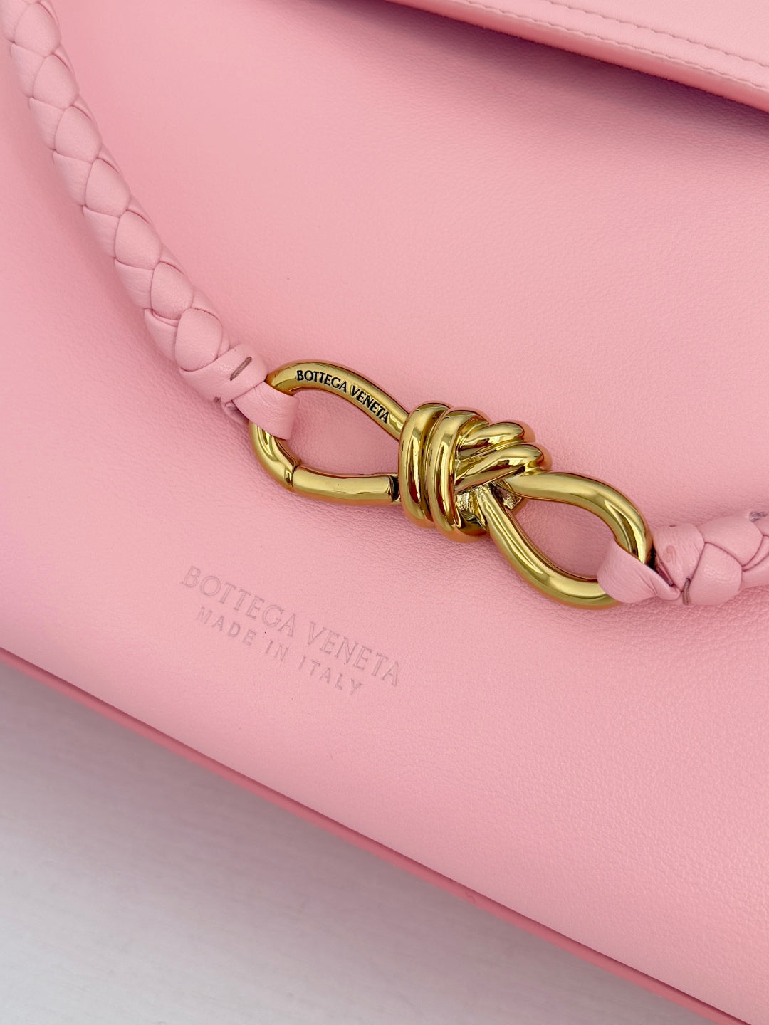 Bottega Veneta Medium Ciao Ciao 817231 in Pink Calfskin