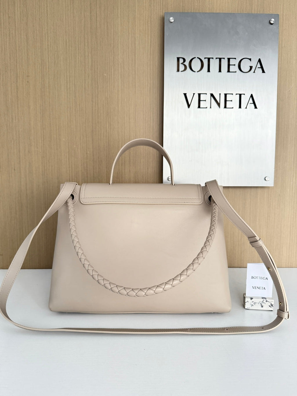 Bottega Veneta Medium Ciao Ciao 817231 in Beige Calfskin