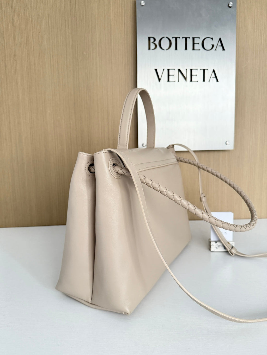 Bottega Veneta Medium Ciao Ciao 817231 in Beige Calfskin