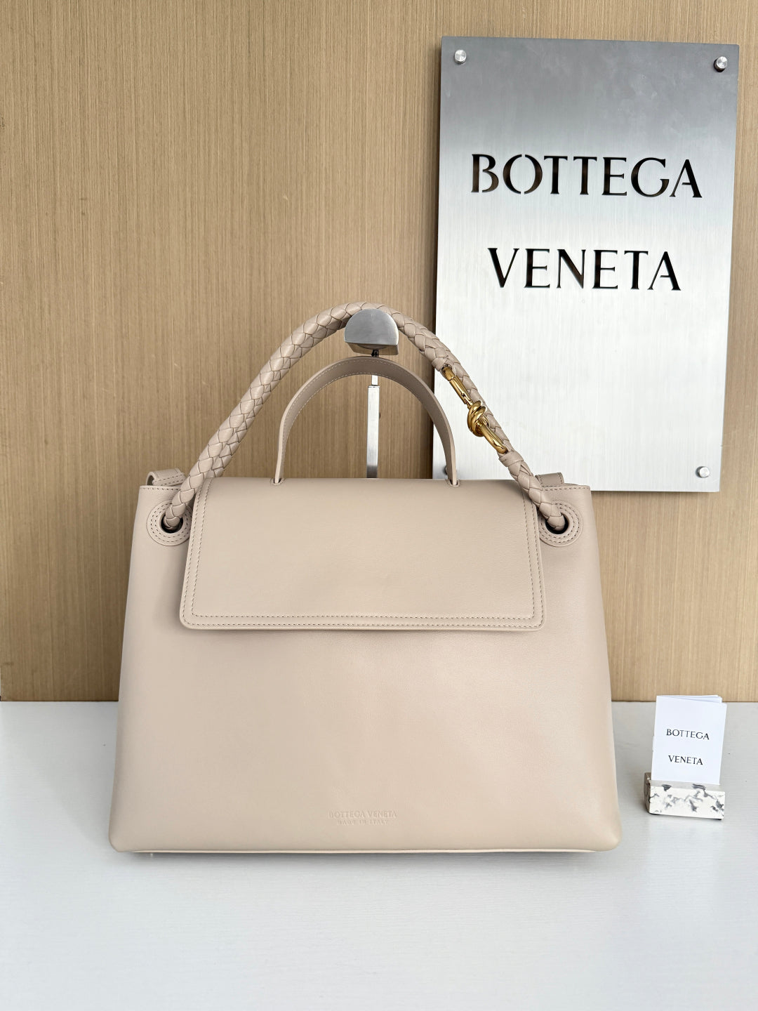 Bottega Veneta Medium Ciao Ciao 817231 in Beige Calfskin