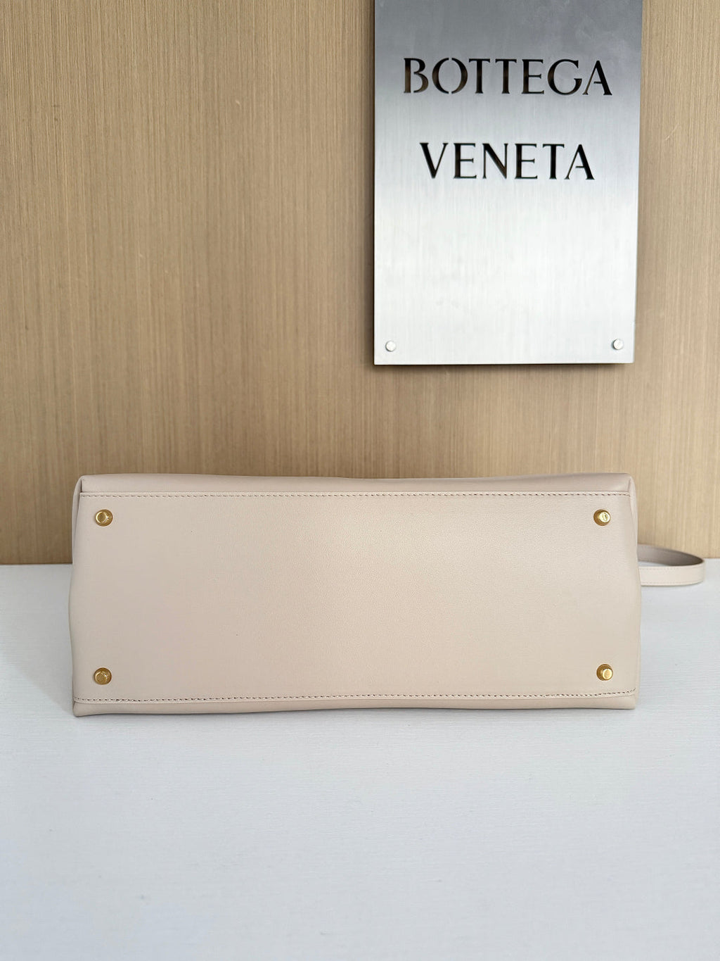 Bottega Veneta Medium Ciao Ciao 817231 in Beige Calfskin