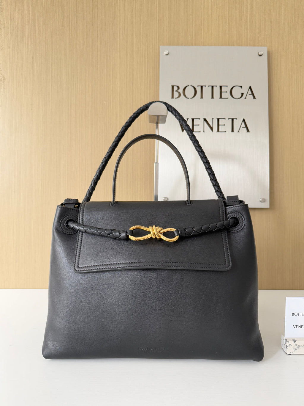 Bottega Veneta Medium Ciao Ciao 817231 in Black Calfskin