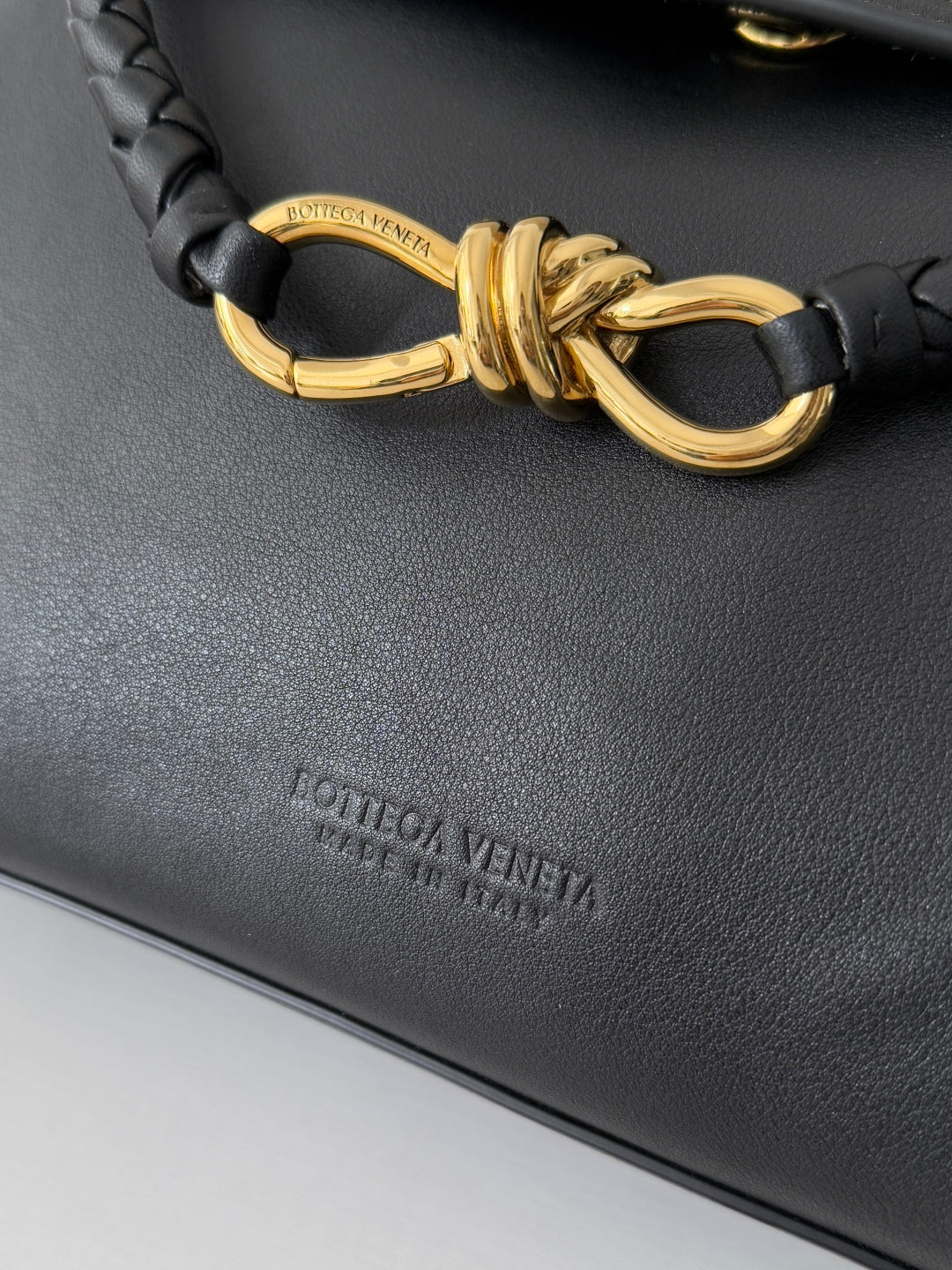 Bottega Veneta Medium Ciao Ciao 817231 in Black Calfskin