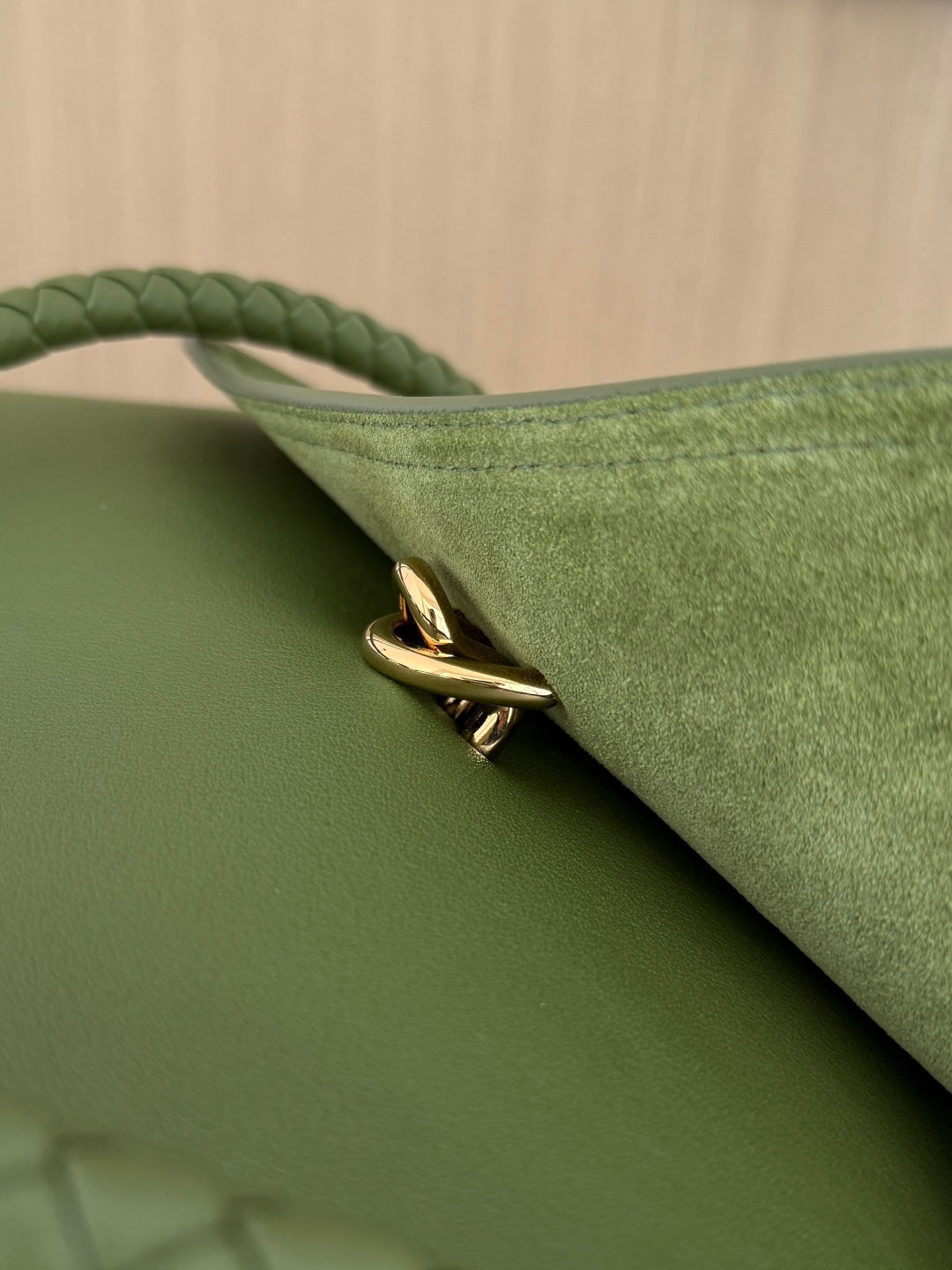 Bottega Veneta Medium Ciao Ciao 817231 in Green Calfskin