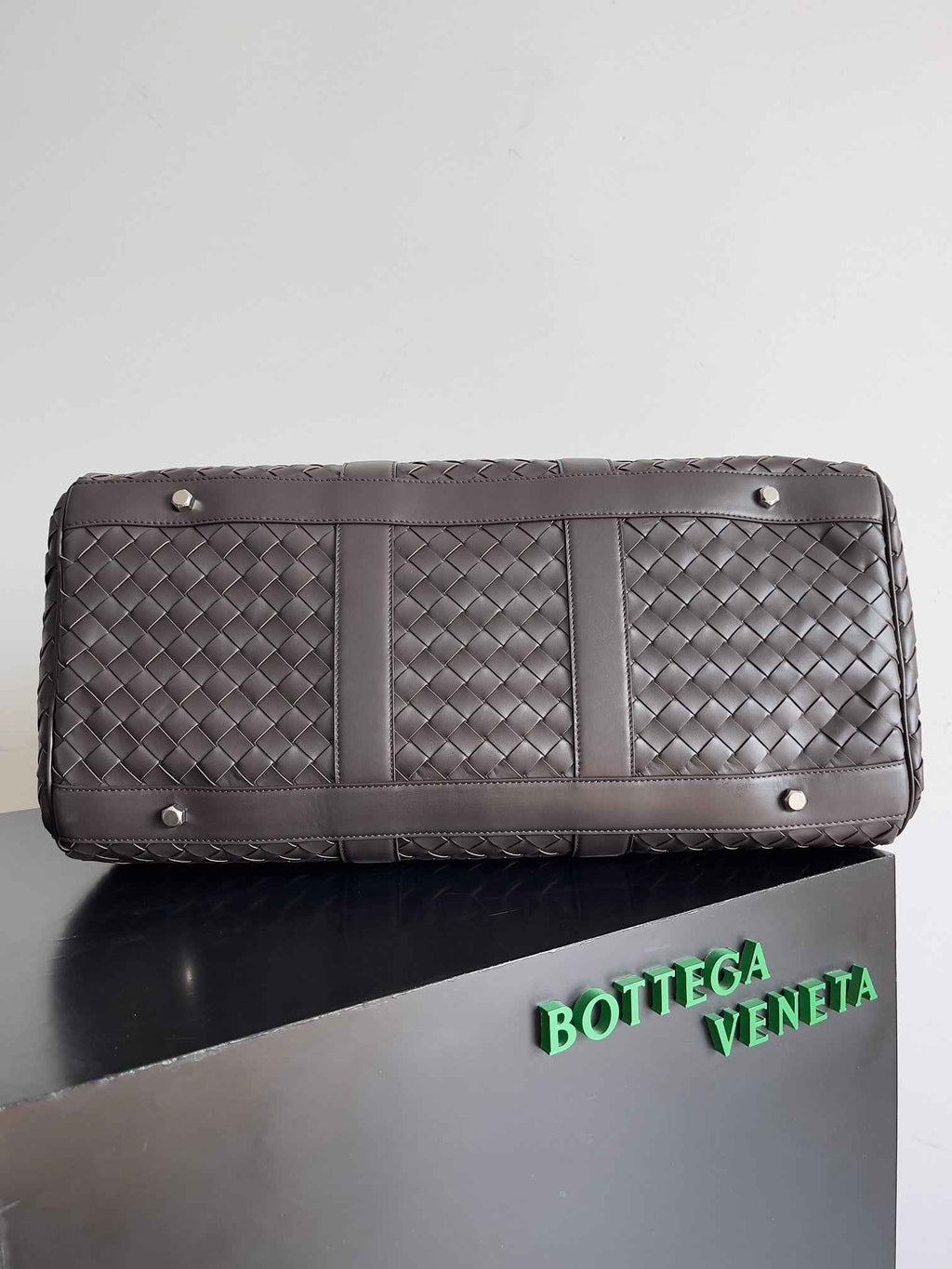 Bottega Veneta Medium Intrecciato Duffle 650066 Calfskin Brown