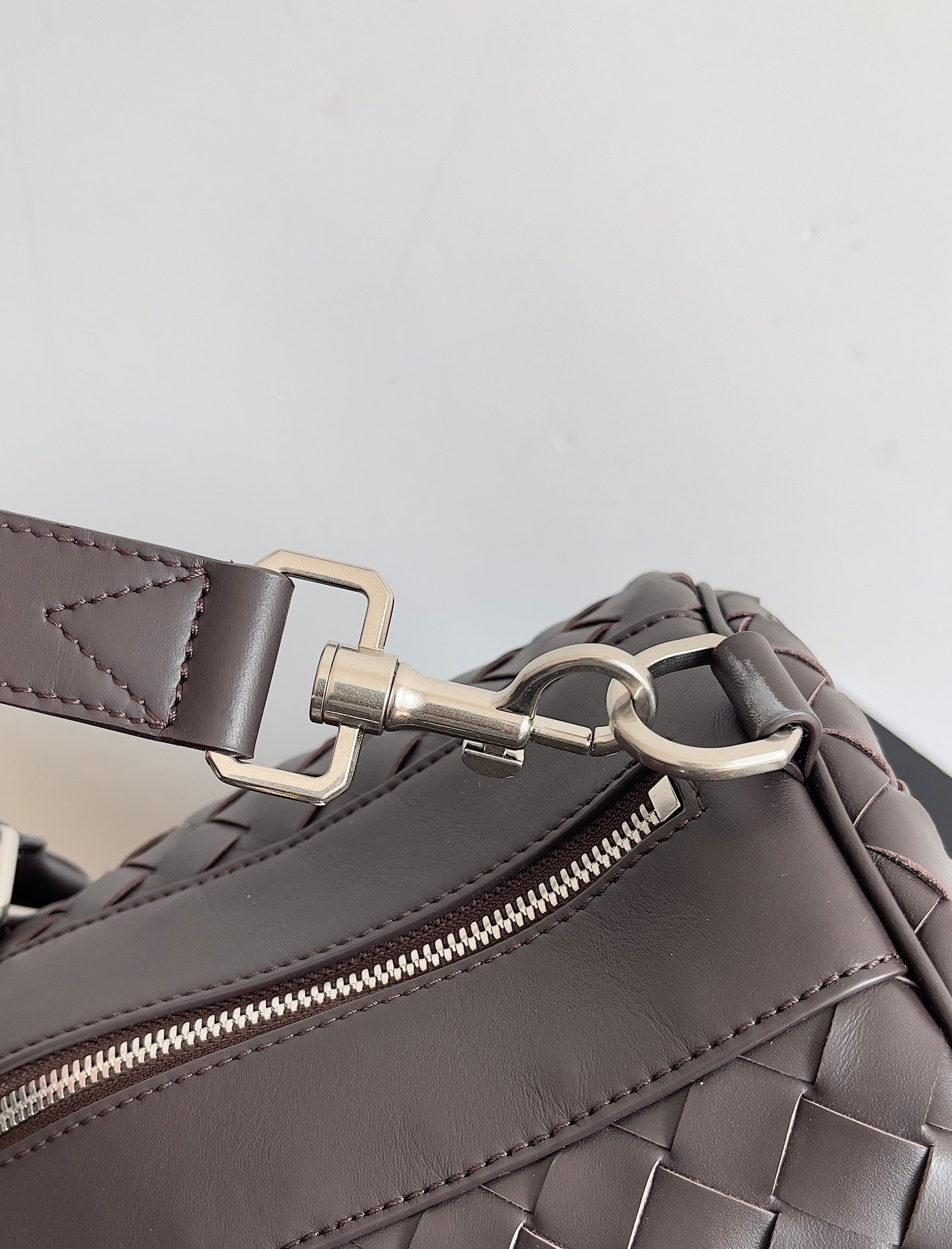 Bottega Veneta Medium Intrecciato Duffle 650066 Calfskin Brown