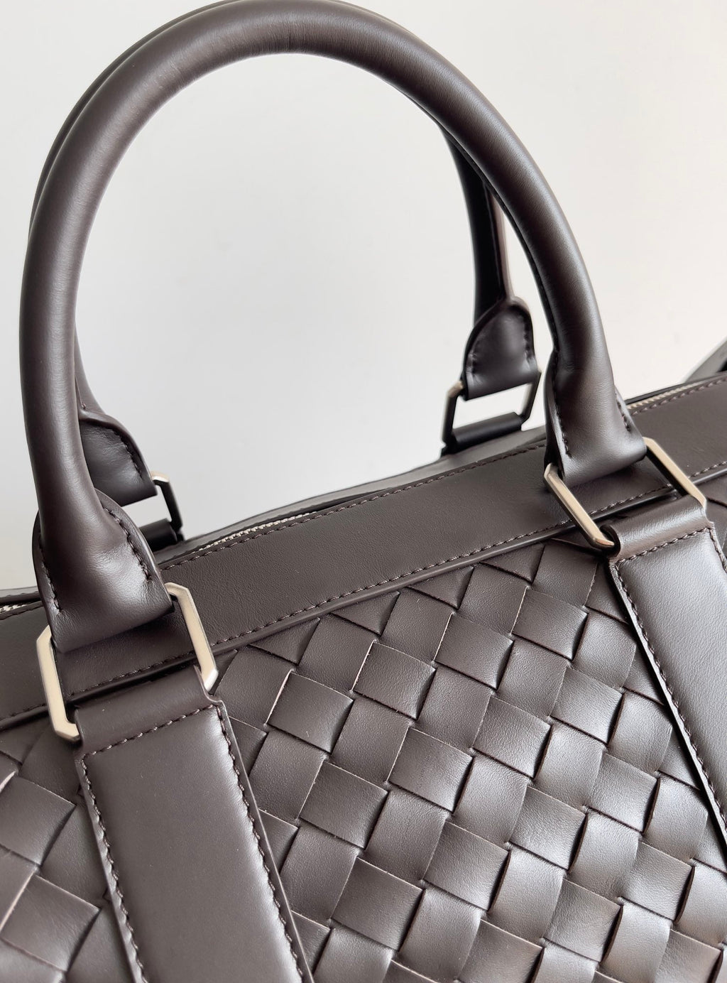 Bottega Veneta Medium Intrecciato Duffle 650066 Calfskin Brown