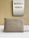 Bottega Veneta Medium Intrecciato Zipped Pouch 651852 Calfskin Beige