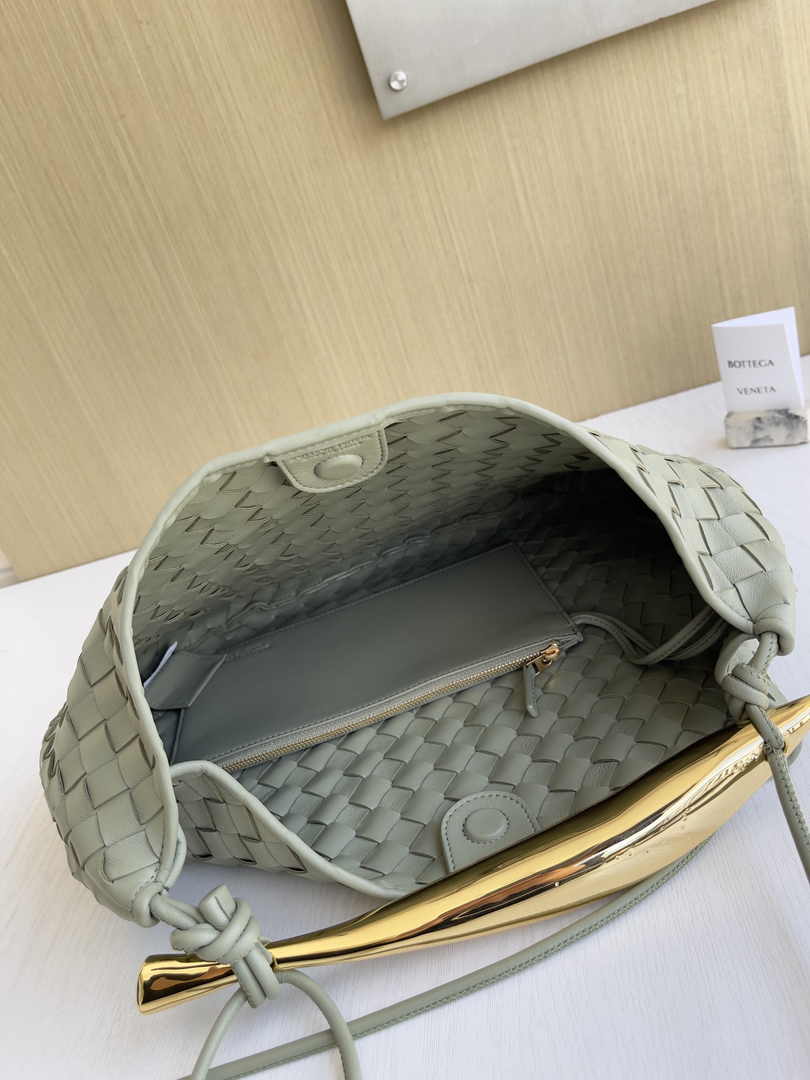 Bottega Veneta Medium Sardine 754988 Lambskin Light Green