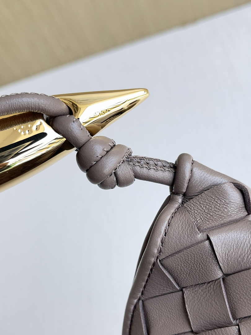 Bottega Veneta Medium Sardine 754988 Lambskin Khaki