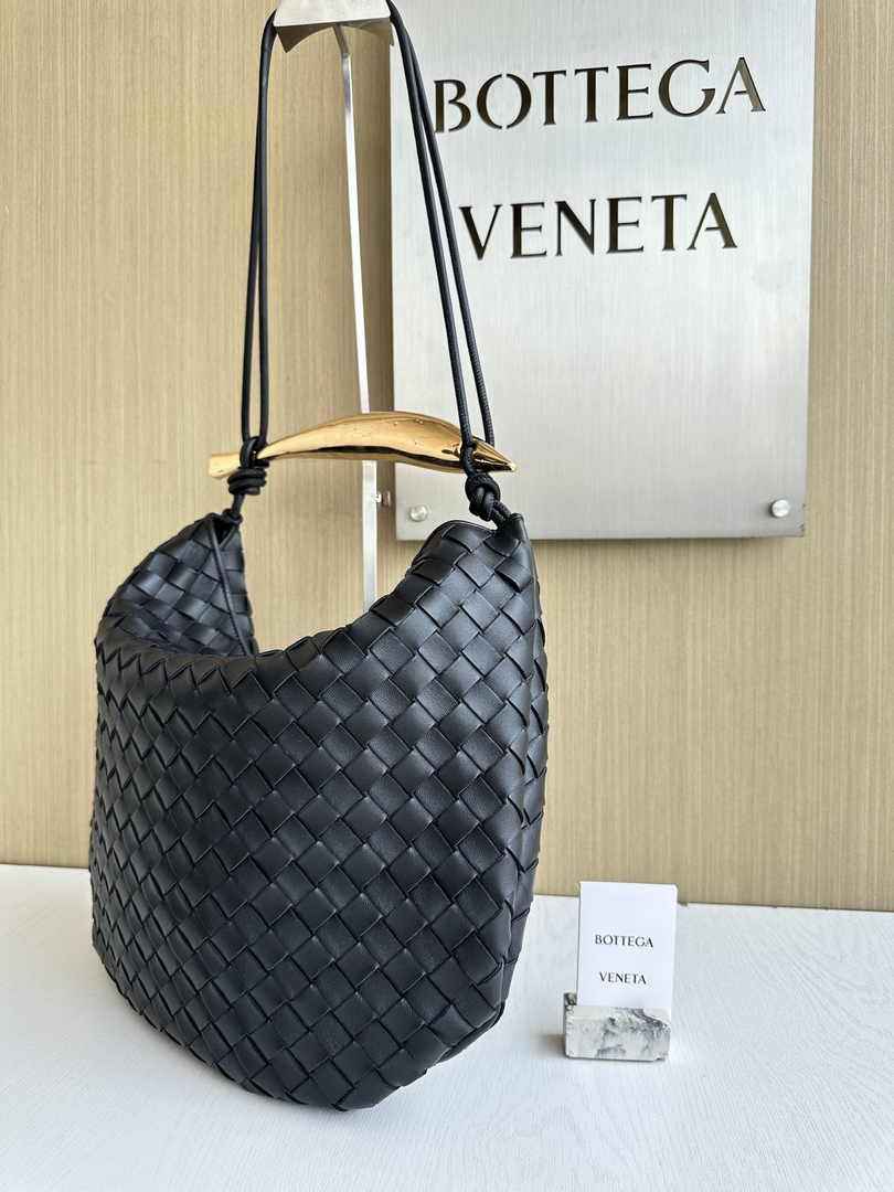 Bottega Veneta Medium Sardine 754988 Lambskin Black