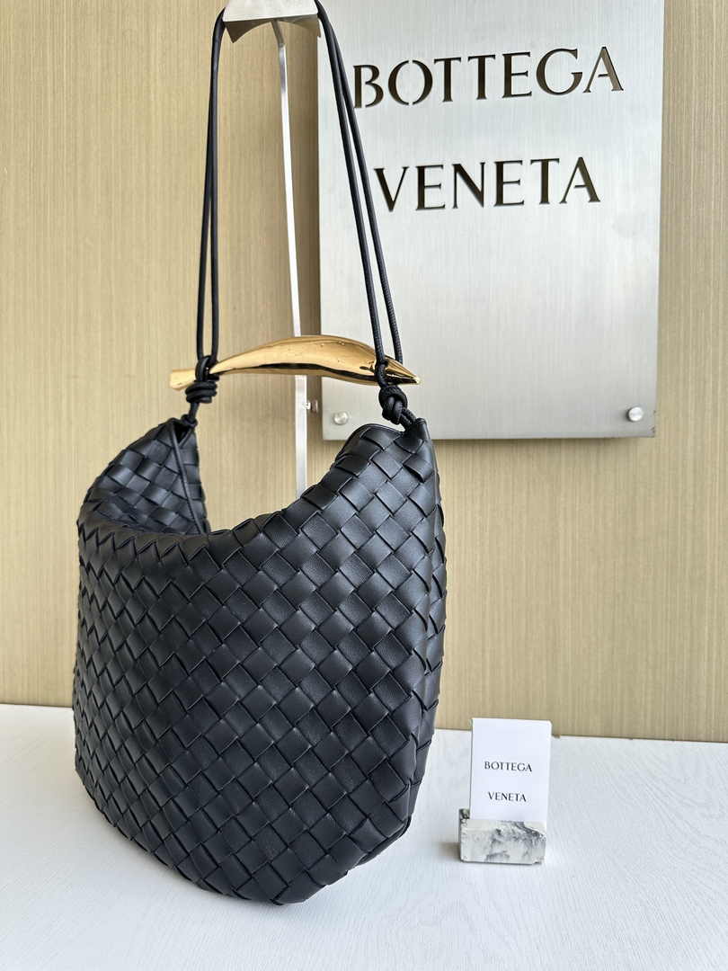 Bottega Veneta Medium Sardine 754988 Lambskin Black