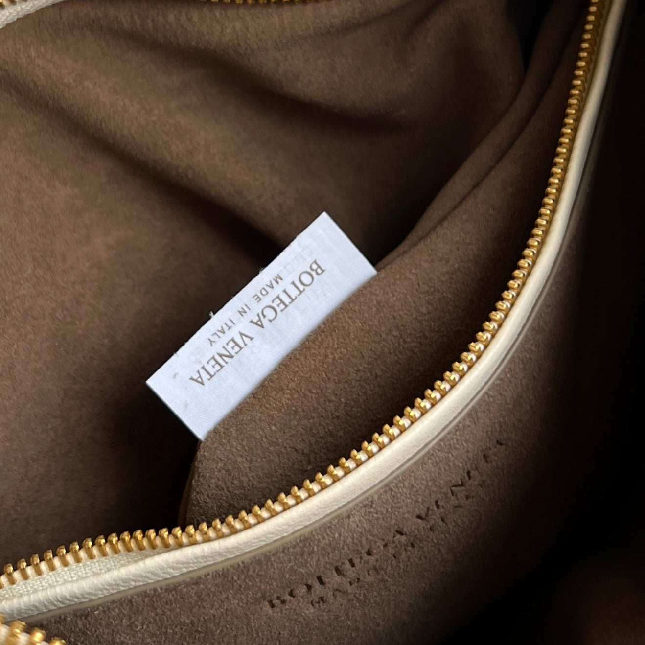 Bottega Veneta Medium Veneta Bag 856737 in Beige