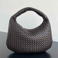 Bottega Veneta Medium Veneta Bag 856737 in Coffee