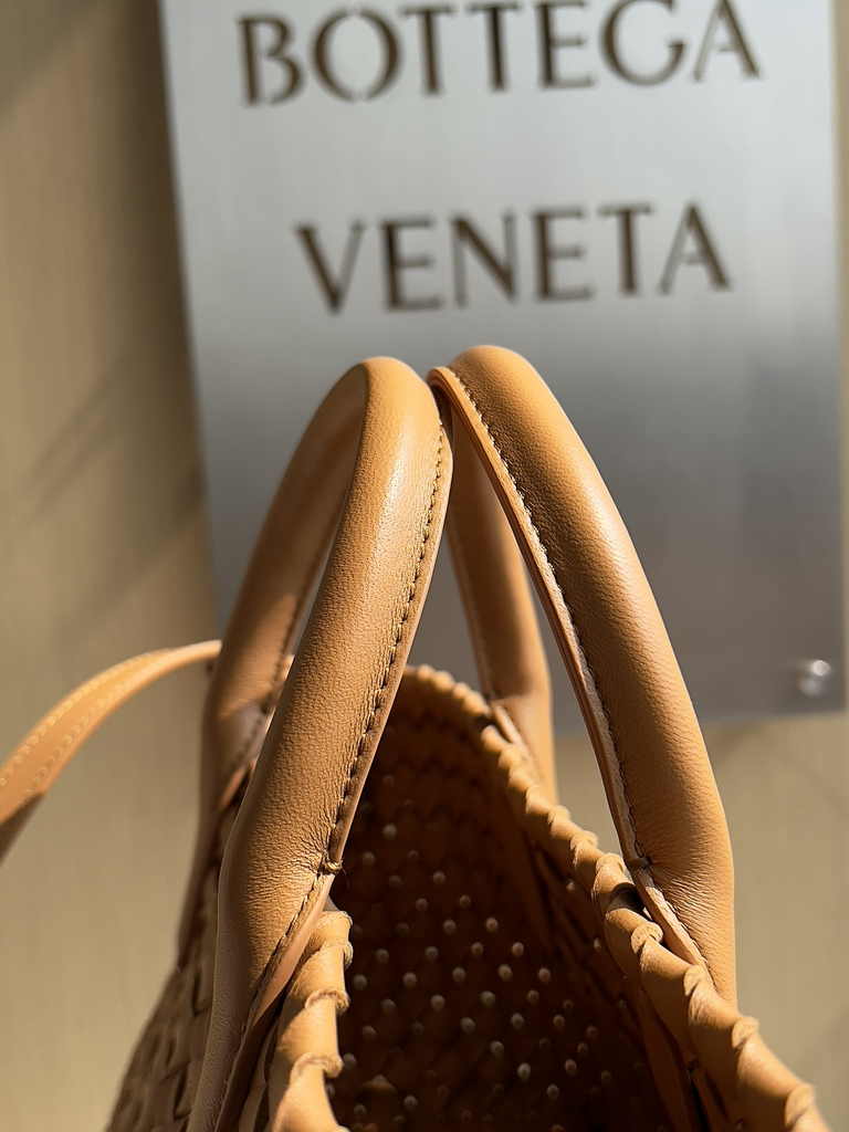 Bottega Veneta Mini Cabat 709464 brown Intreccio lambskin leather