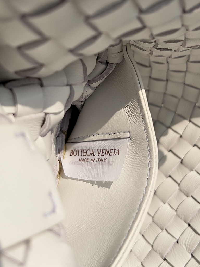 Bottega Veneta Mini Cabat 709464 White Intreccio lambskin leather