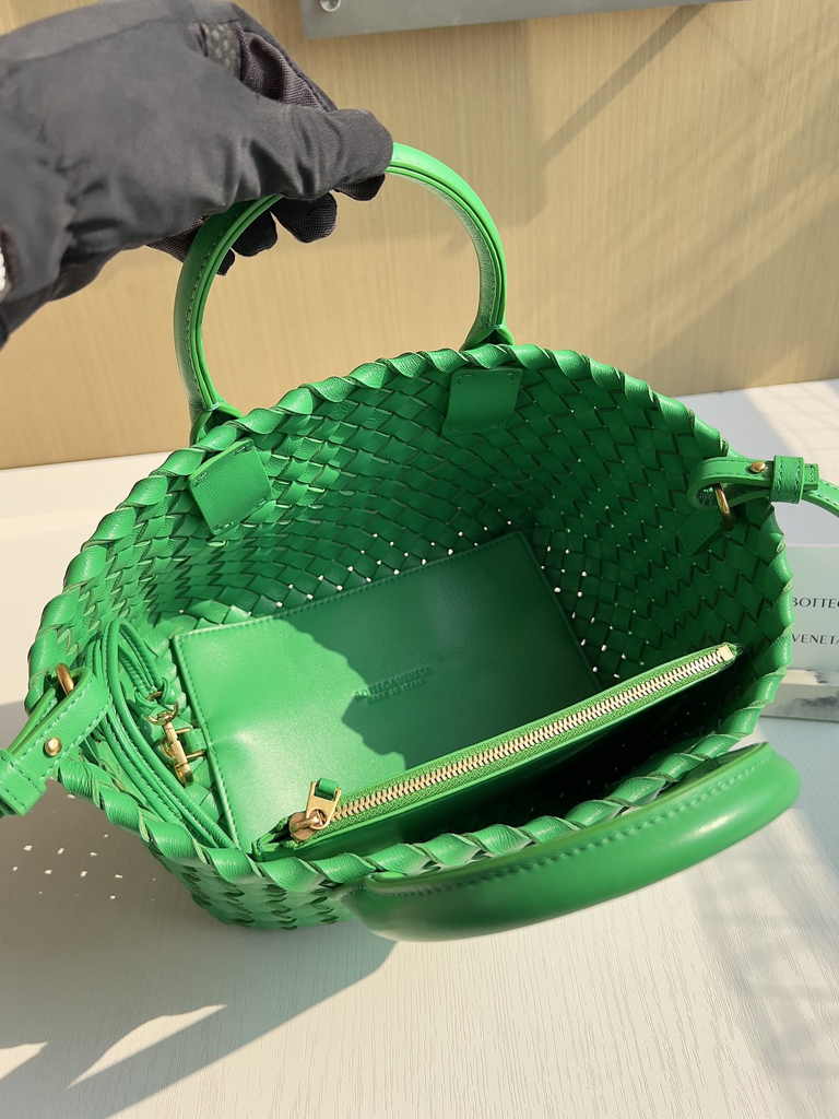 Bottega Veneta Mini Cabat 709464 green Intreccio lambskin leather