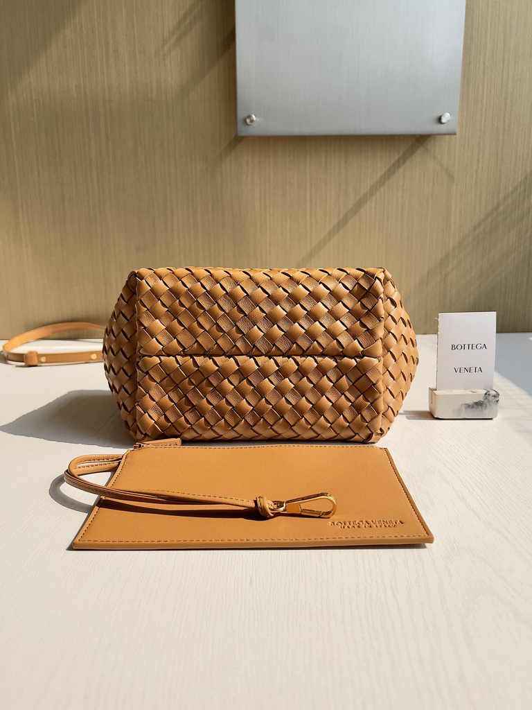 Bottega Veneta Mini Cabat 709464 brown Intreccio lambskin leather