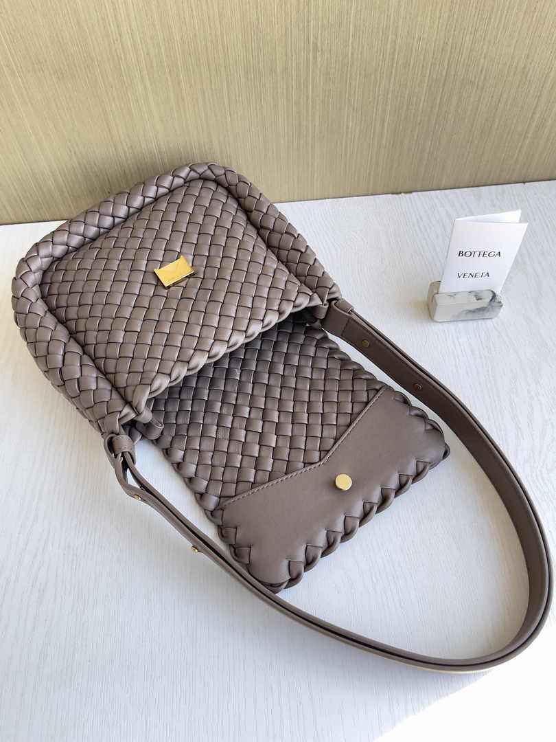 Bottega Veneta Mini Cobble Shoulder Bag 762711 Lambskin Light Pink