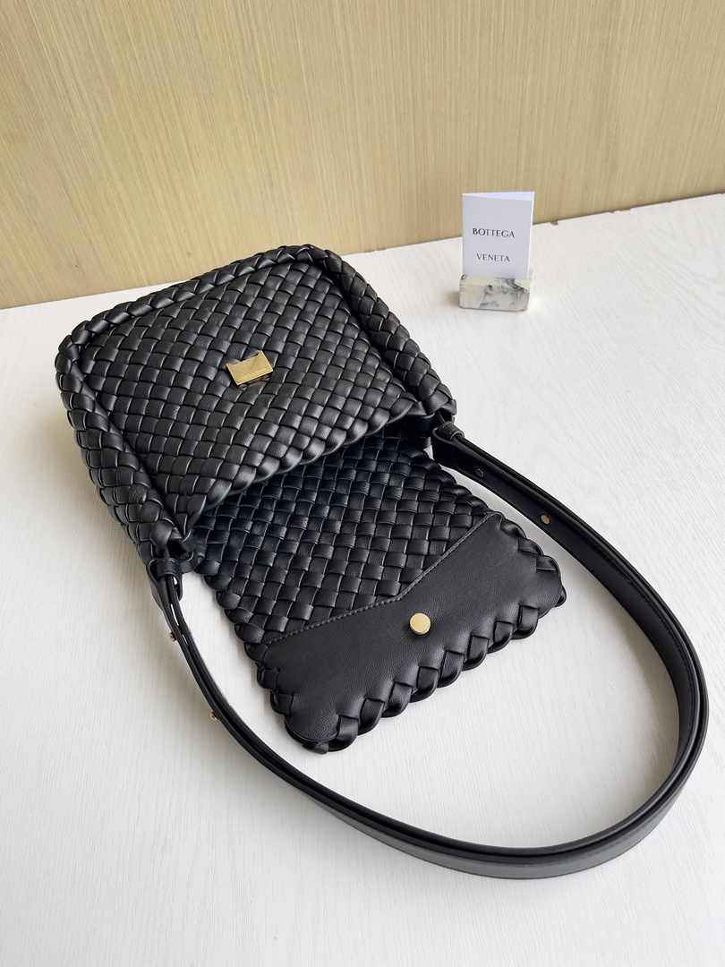Bottega Veneta Mini Cobble Shoulder Bag 762711 Lambskin Black