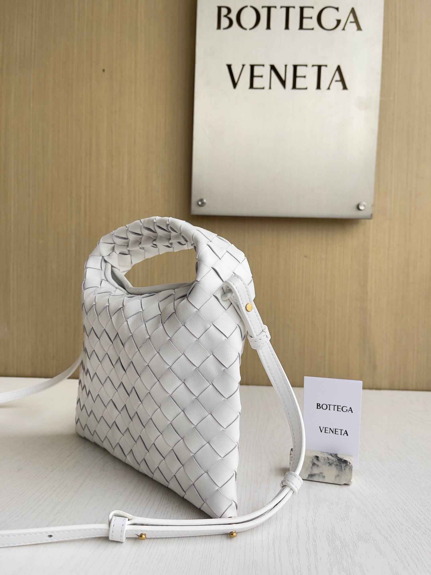 Bottega Veneta Mini Hop 777586 Calfskin White