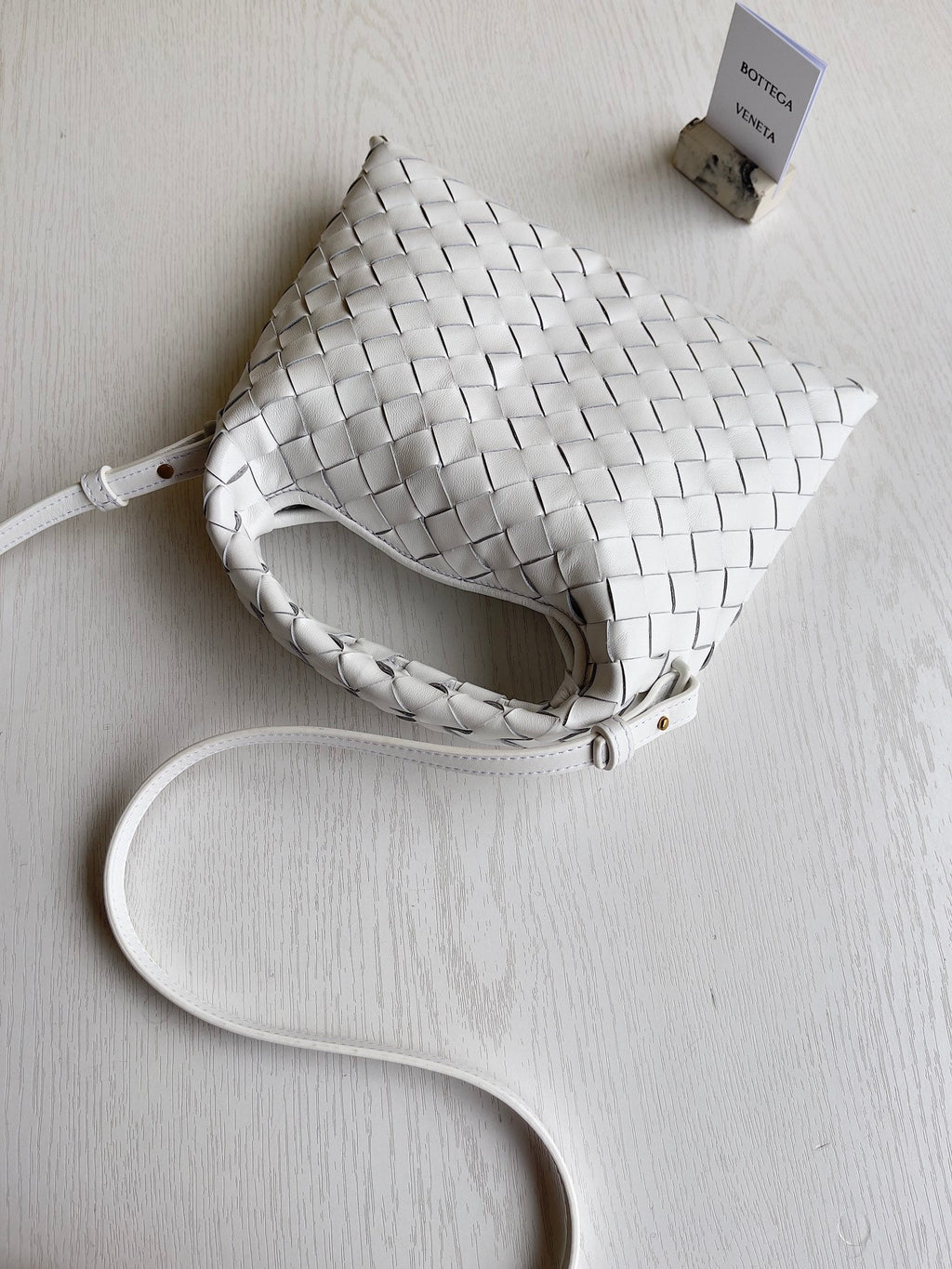 Bottega Veneta Mini Hop 777586 Calfskin White