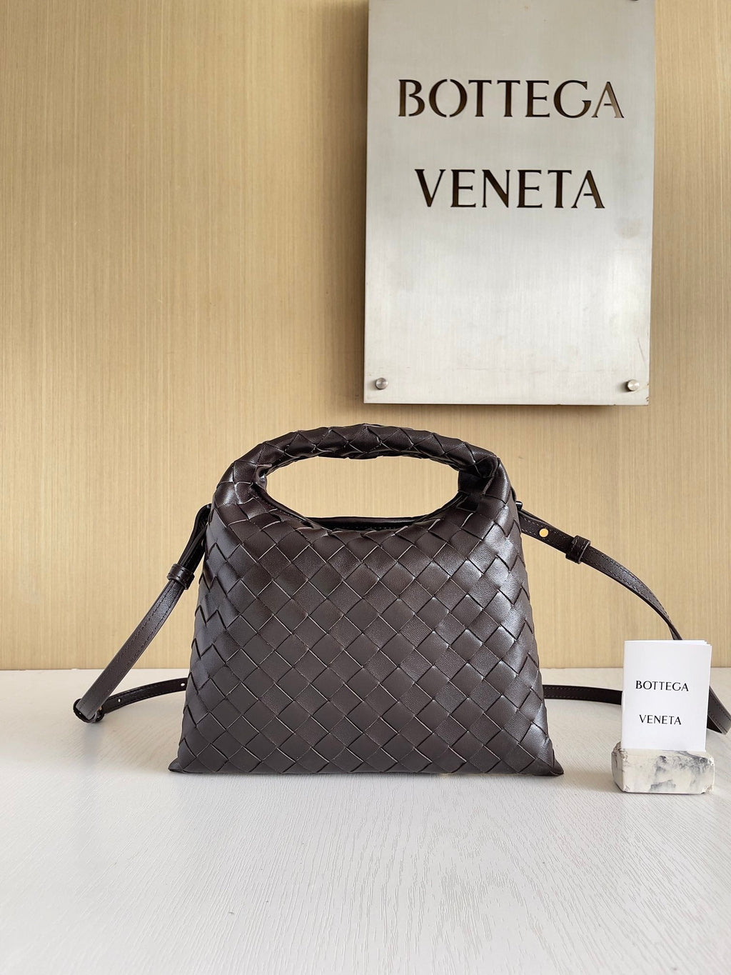 Bottega Veneta Mini Hop 777586 Calfskin Brown