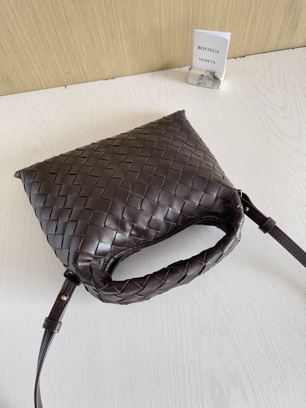 Bottega Veneta Mini Hop 777586 Calfskin Brown