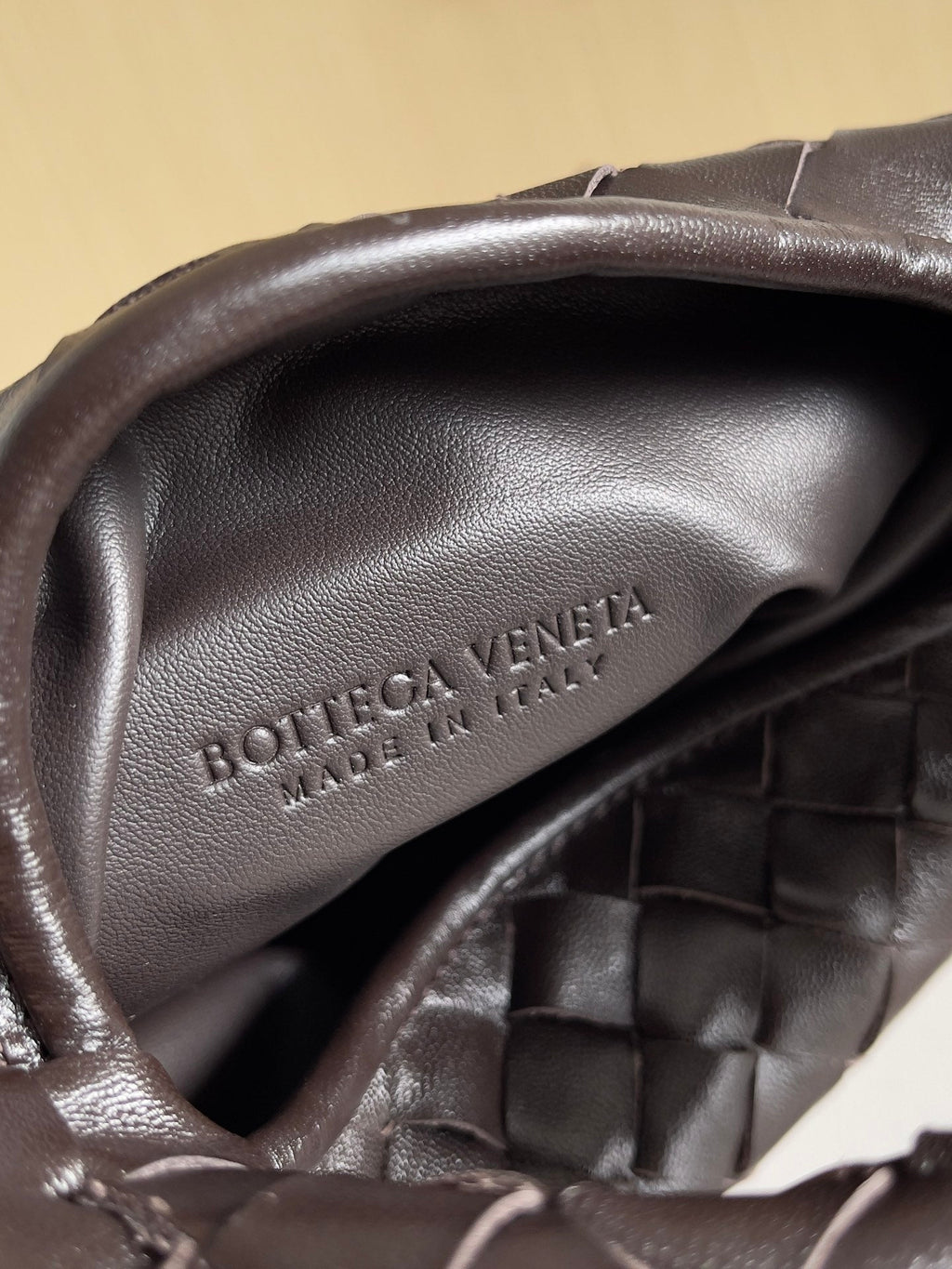 Bottega Veneta Mini Hop 777586 Calfskin Brown