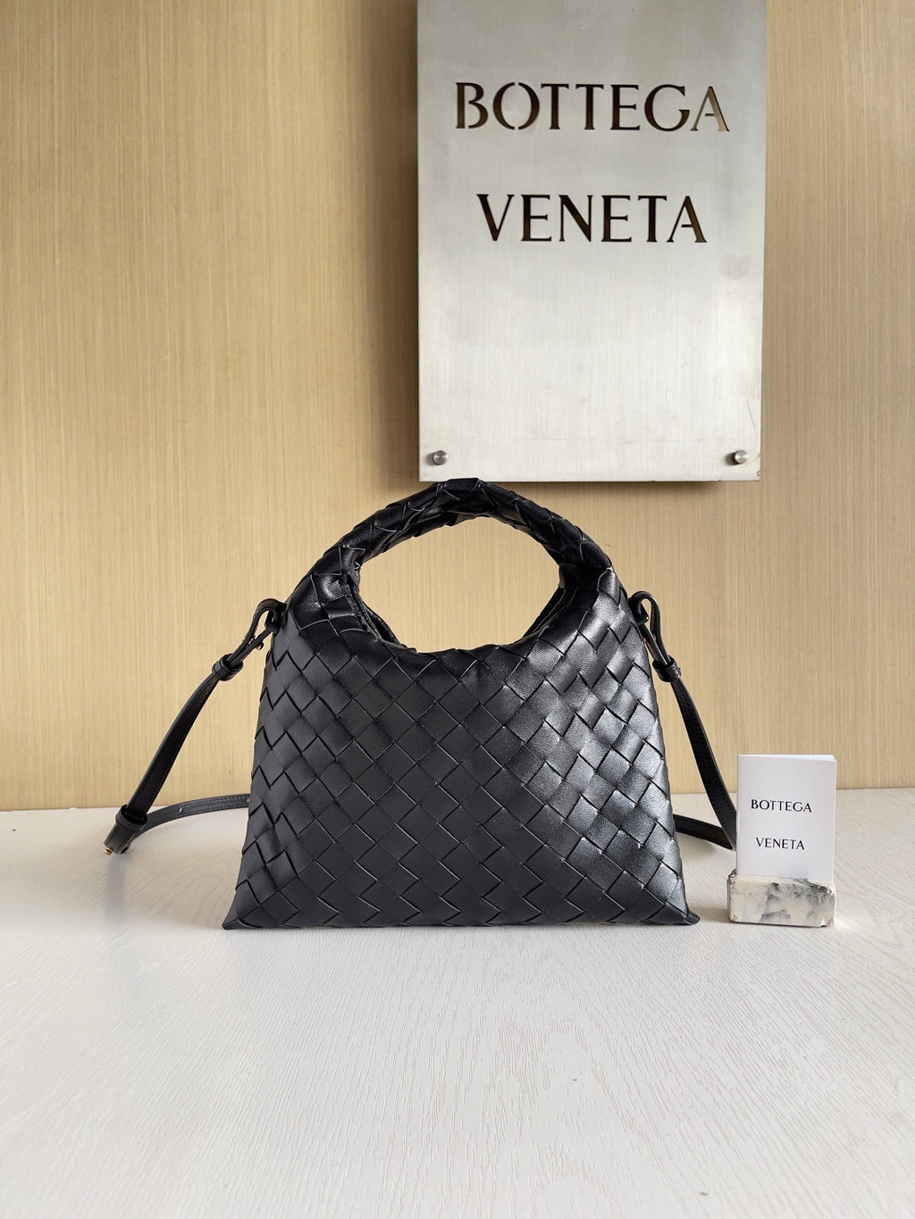 Bottega Veneta Mini Hop 777586 Calfskin Black