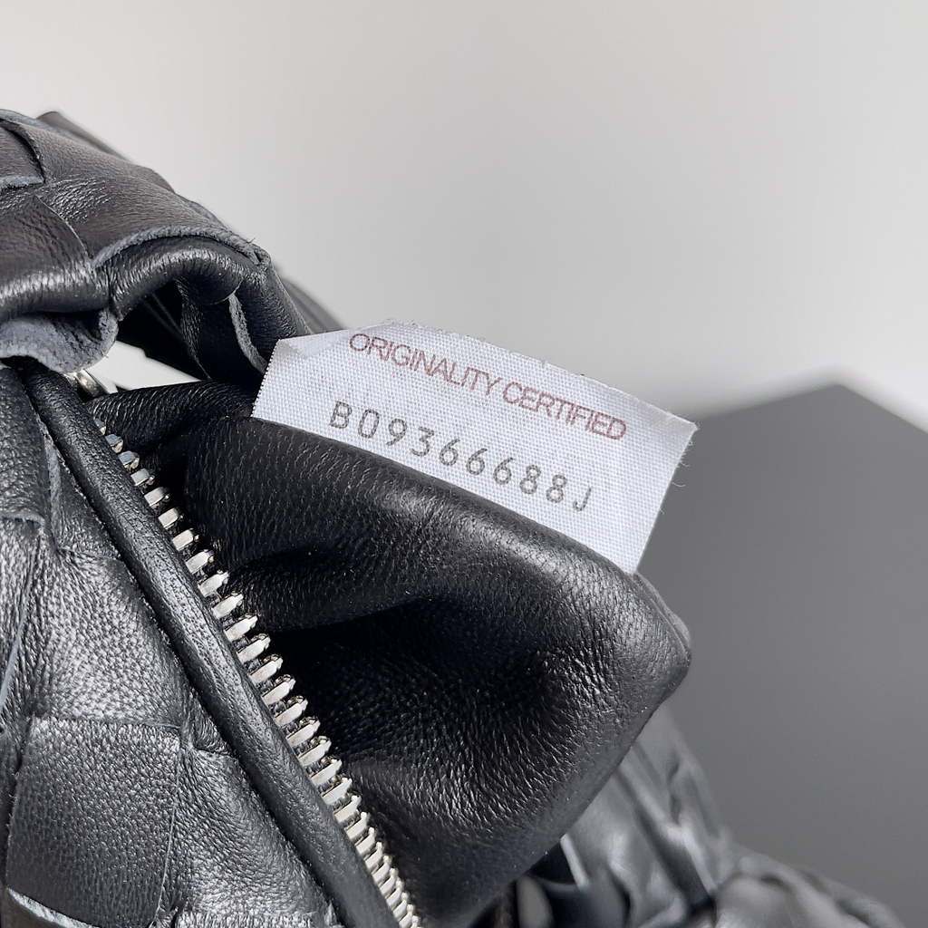 Bottega Veneta Mini Jodie top handle bag 651876 Lamb skin Black