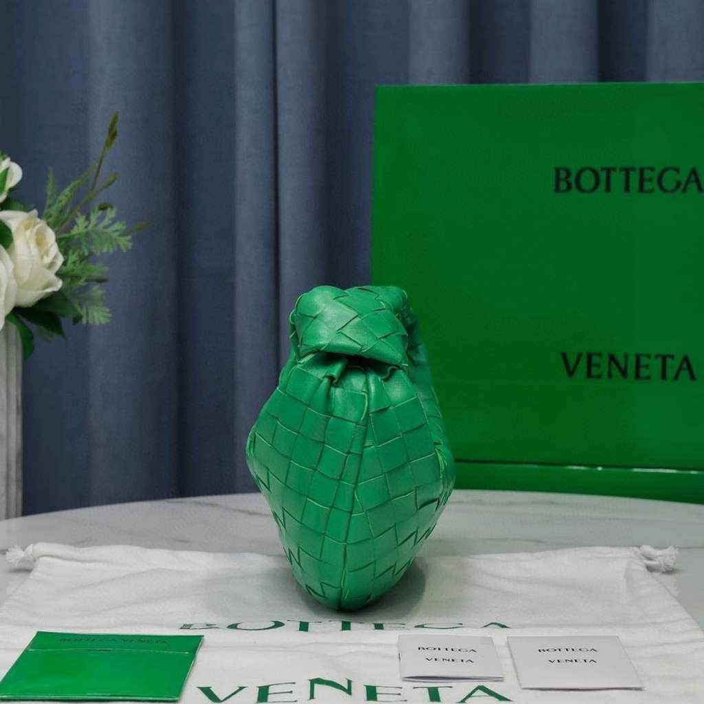 Bottega Veneta Mini Jodie top handle bag 651876 Green Lambskin