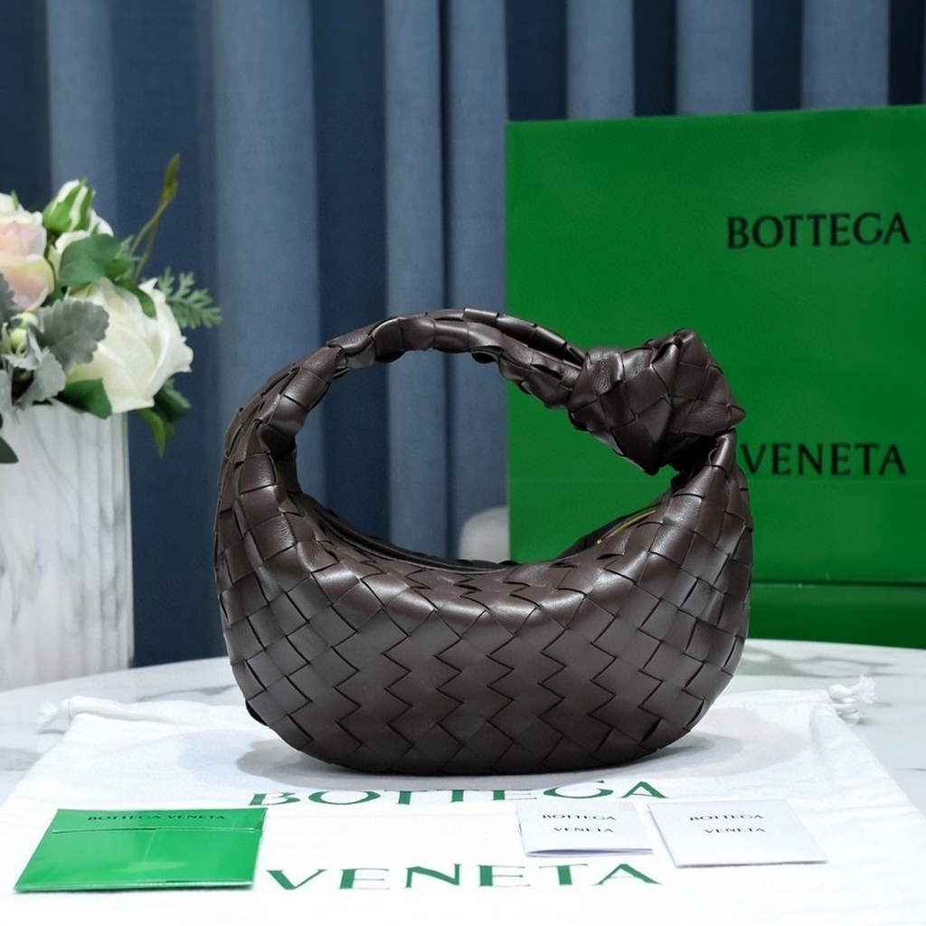 Bottega Veneta Mini Jodie top handle bag 651876 Lambskin Coffee