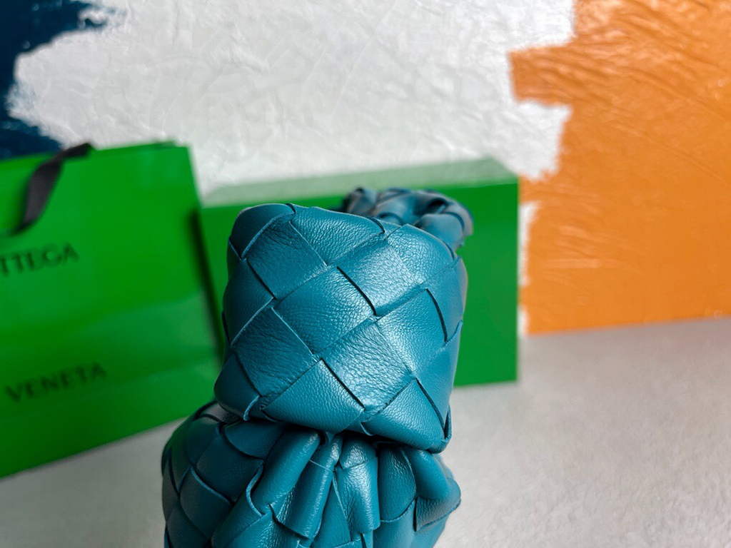 Bottega Veneta Mini Jodie top handle bag 651876 Lamb skin Blue