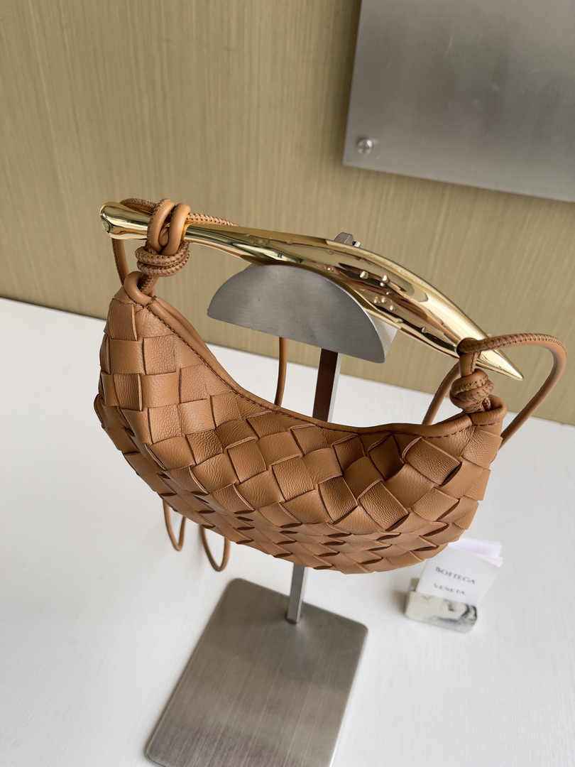 Bottega Veneta Mini Sardine 744267 Lambskin Brown